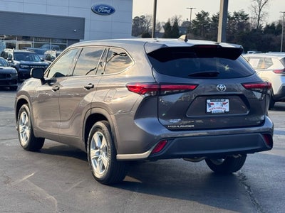 2022 Toyota Highlander LE