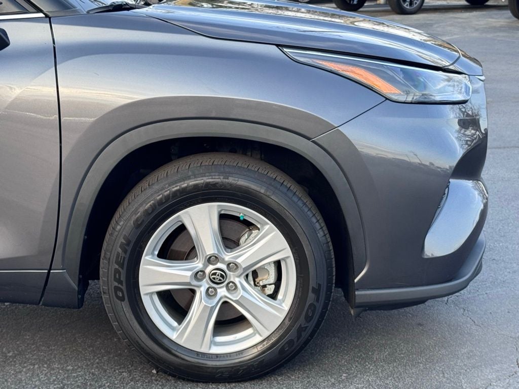 2022 Toyota Highlander LE