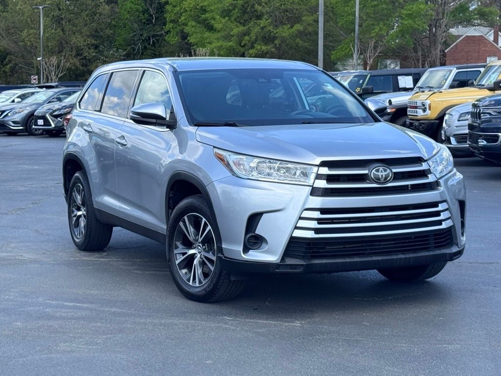 2019 Toyota Highlander LE