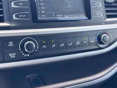 2019 Toyota Highlander LE