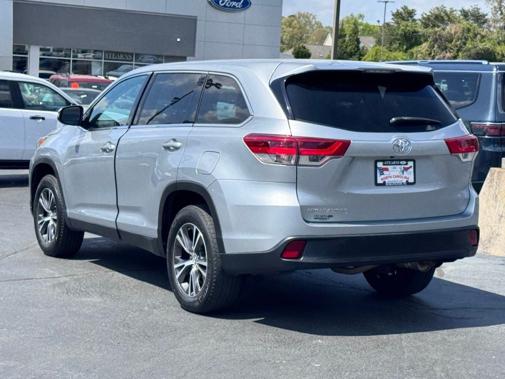 2019 Toyota Highlander LE