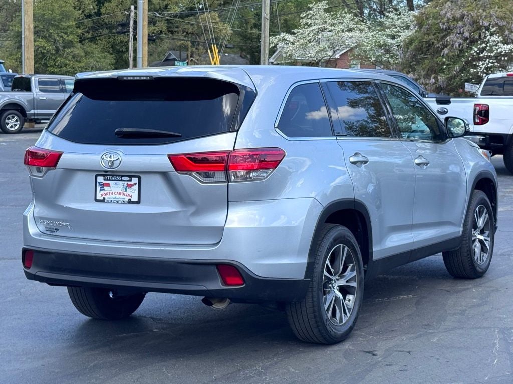 2019 Toyota Highlander LE
