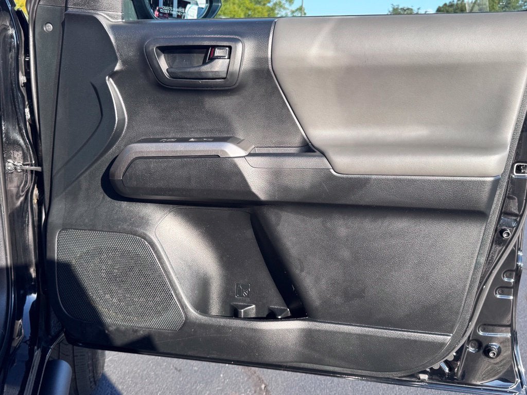 2017 Toyota Tacoma SR5 V6