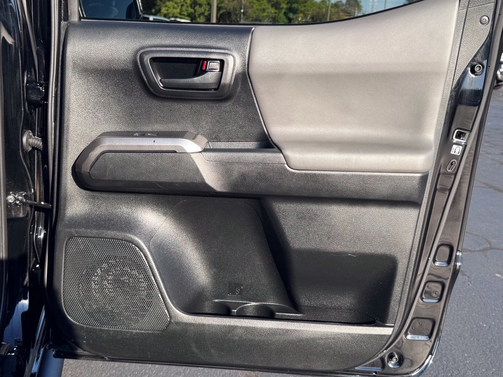 2017 Toyota Tacoma SR5 V6
