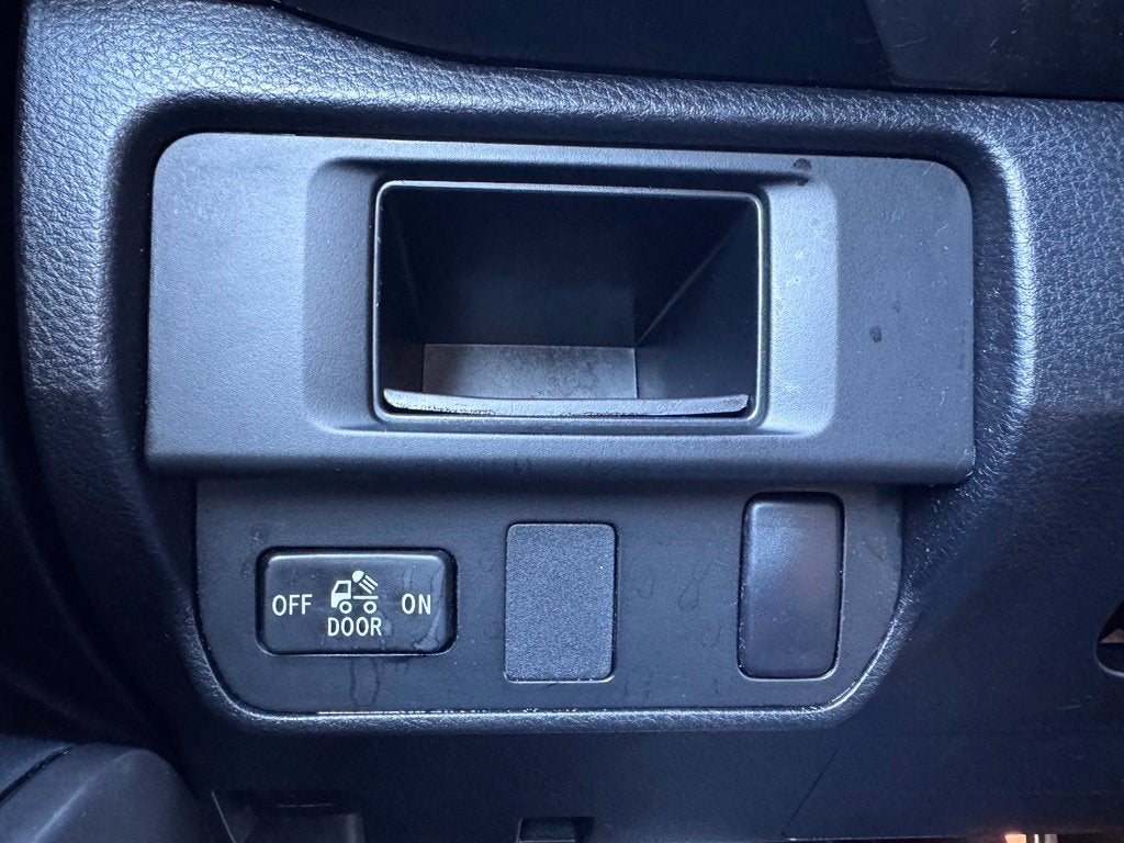 2017 Toyota Tacoma SR5 V6