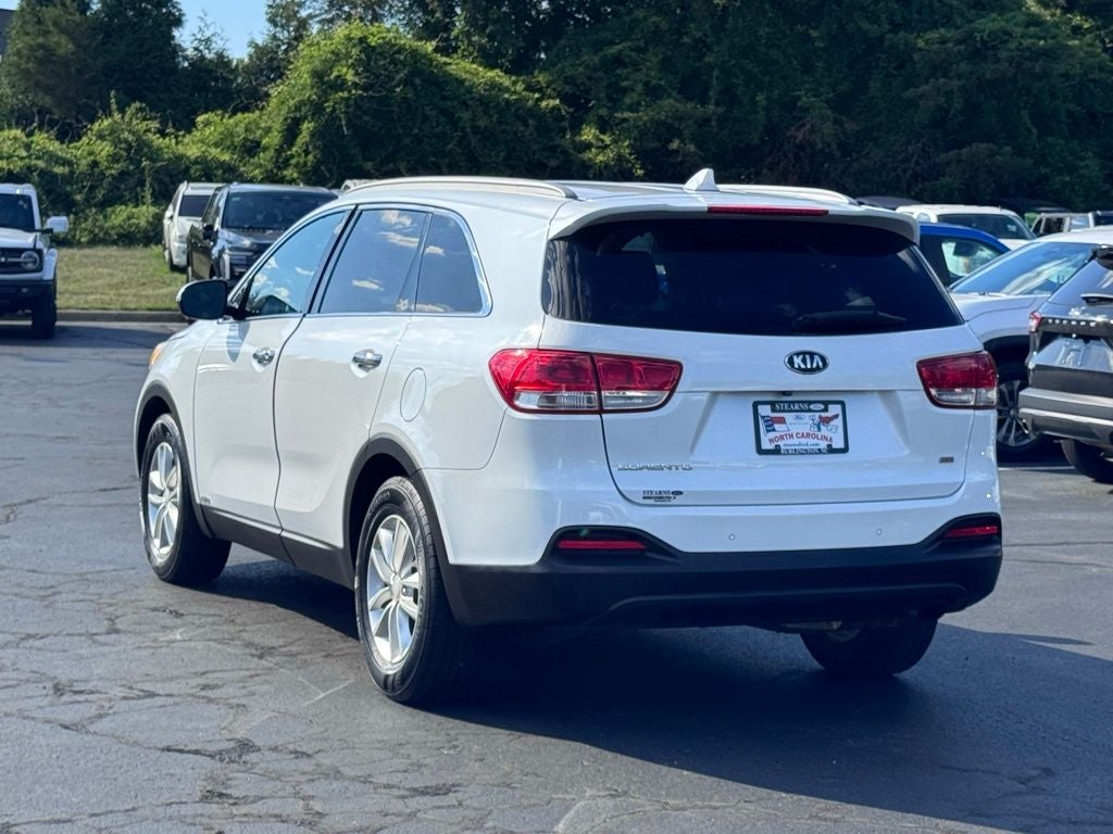 2016 Kia Sorento LX