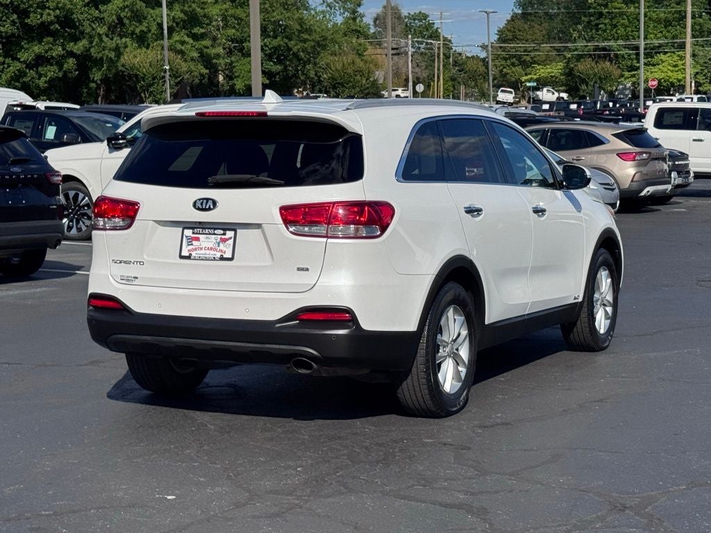 2016 Kia Sorento LX