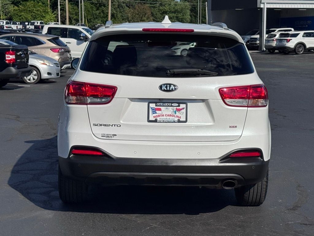 2016 Kia Sorento LX