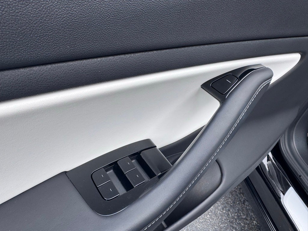 2018 Tesla Model 3 Mid Range