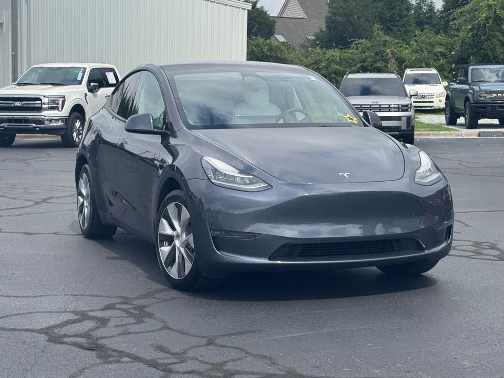 2023 Tesla Model Y Long Range