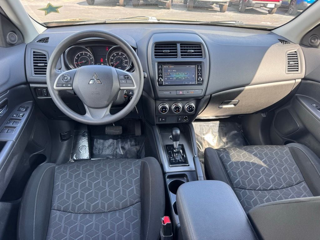 2025 Mitsubishi Outlander Sport 2.0 ES