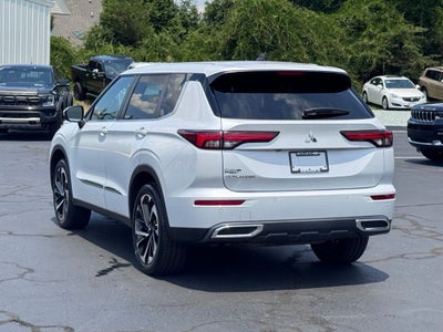 2022 Mitsubishi Outlander ES