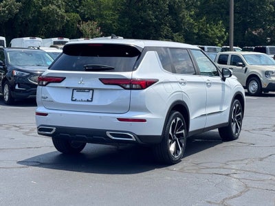 2022 Mitsubishi Outlander ES