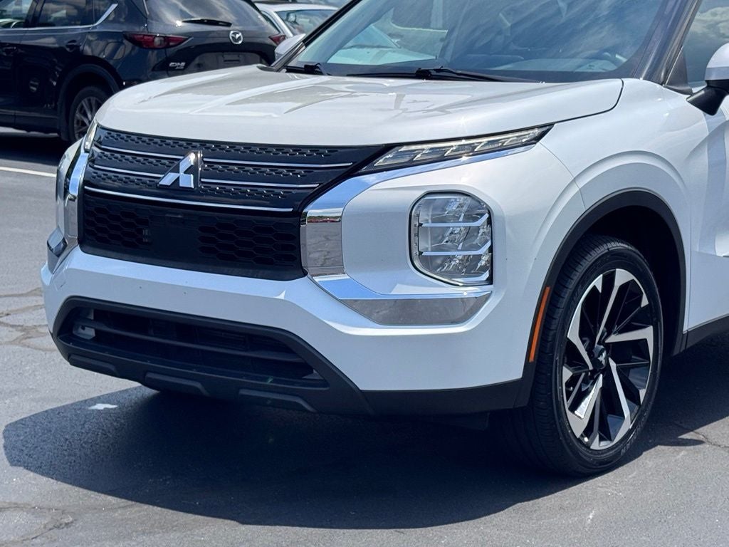 2022 Mitsubishi Outlander ES