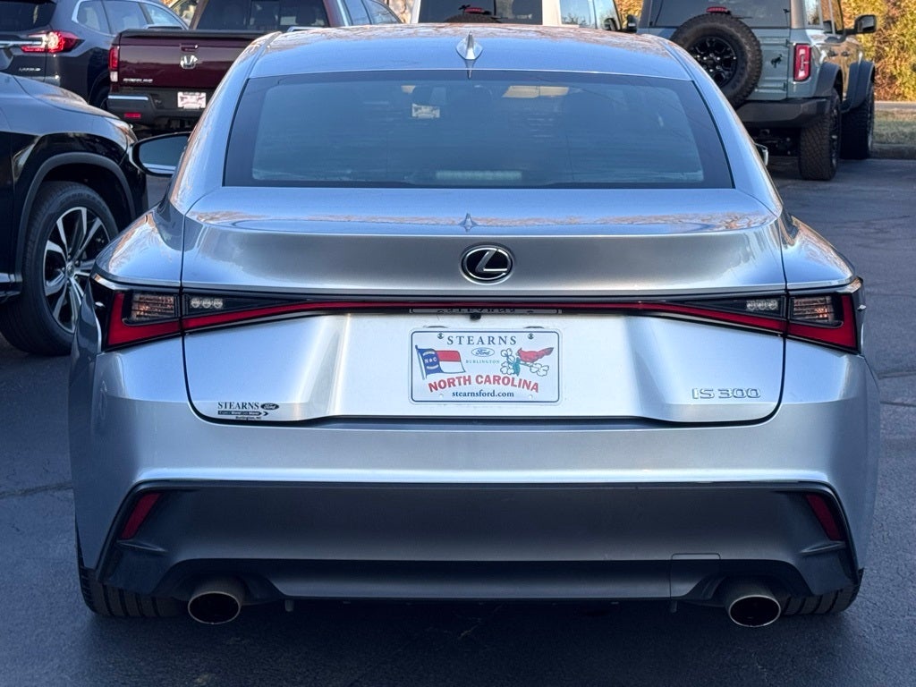 2022 Lexus IS 300