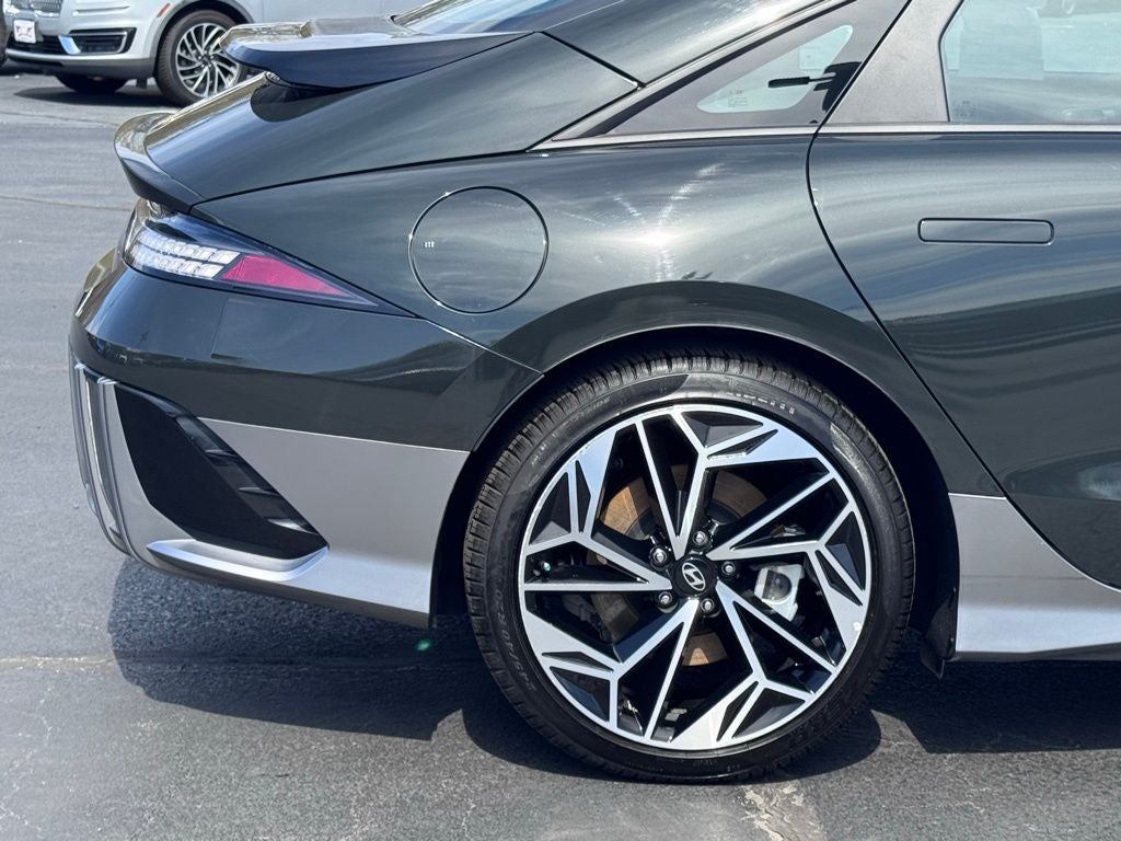 2024 Hyundai IONIQ 6 SEL