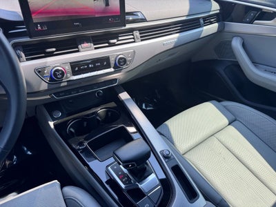2022 Audi A4 45 S line Premium Plus quattro