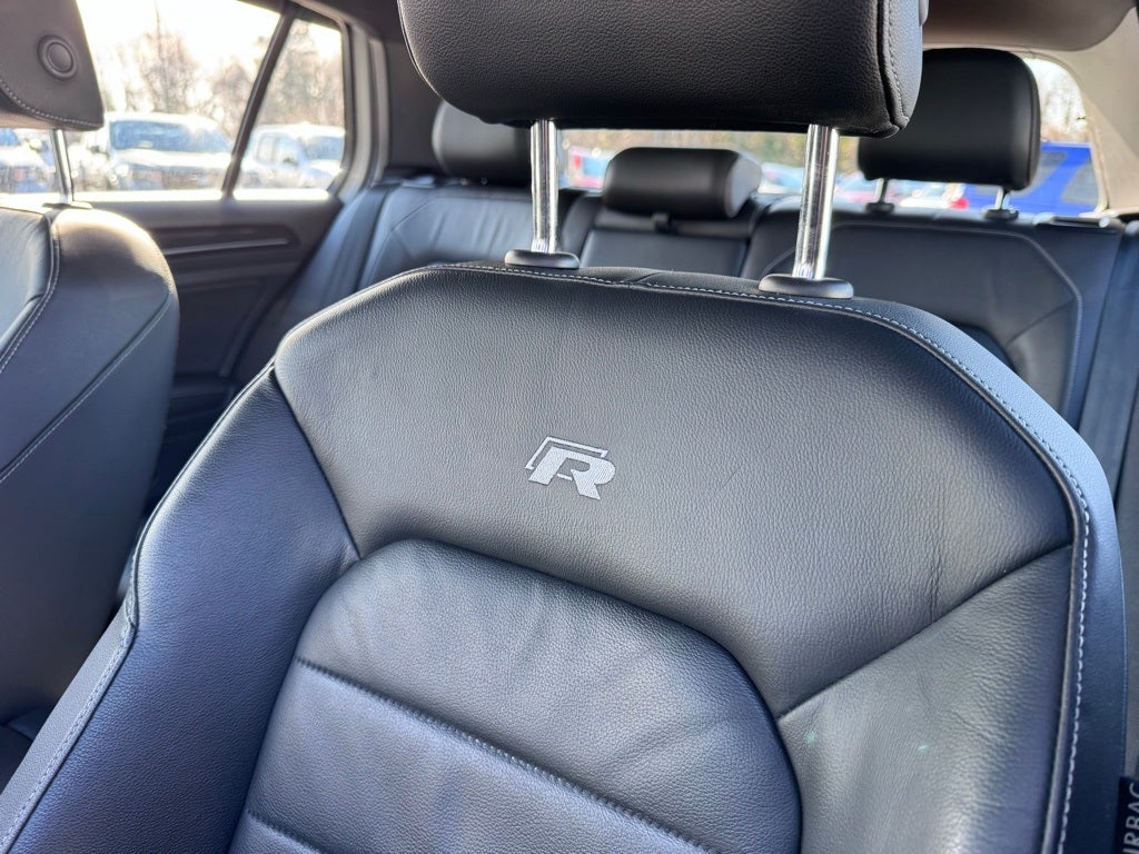 2016 Volkswagen Golf R DCC & Navigation 4Motion 4Motion