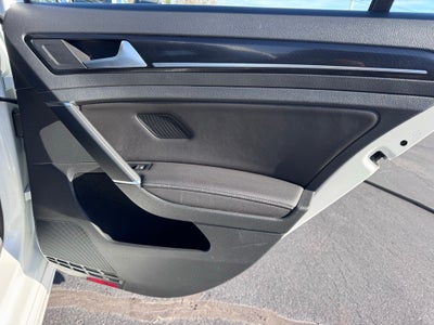 2016 Volkswagen Golf R DCC & Navigation 4Motion 4Motion