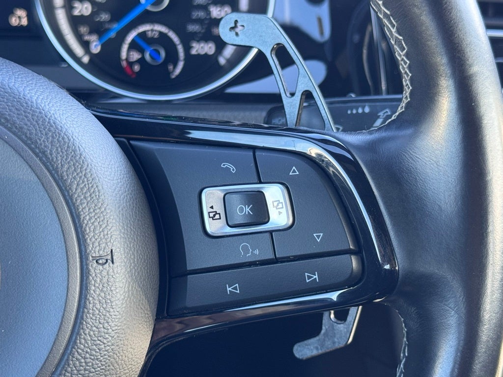 2016 Volkswagen Golf R DCC & Navigation 4Motion 4Motion