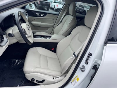 2022 Volvo V60 Cross Country T5