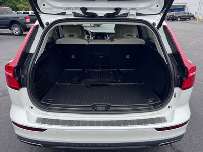 2022 Volvo V60 Cross Country T5