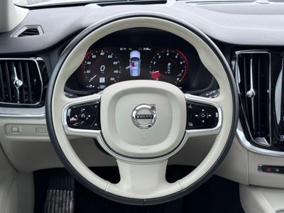 2022 Volvo V60 Cross Country T5