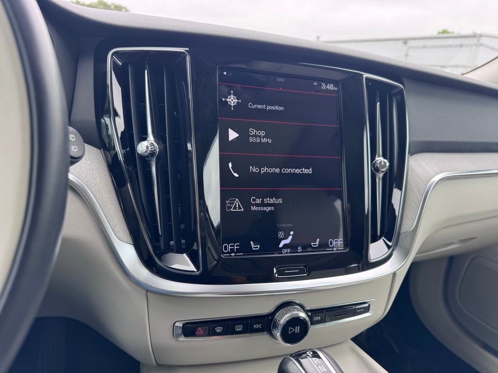 2022 Volvo V60 Cross Country T5