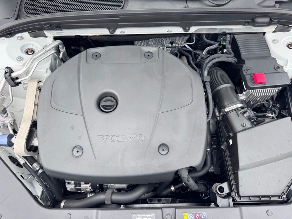 2022 Volvo V60 Cross Country T5