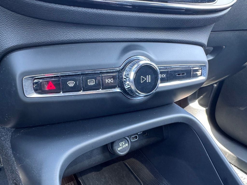 2023 Volvo XC40 Recharge Pure Electric Ultimate