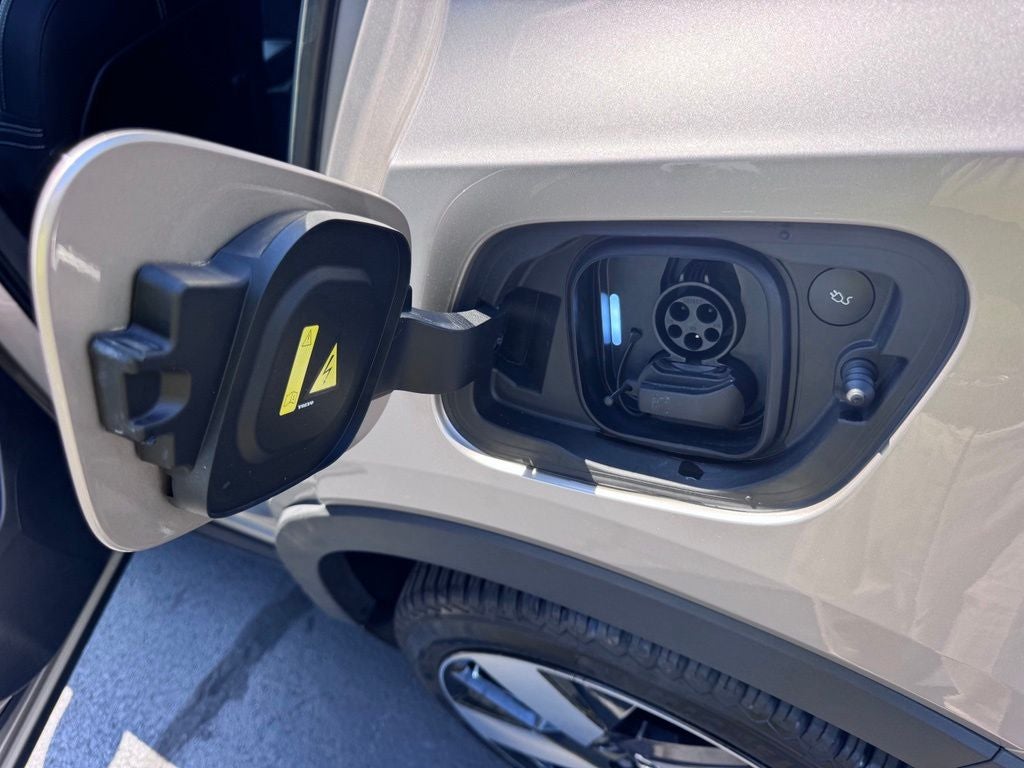 2023 Volvo XC40 Recharge Pure Electric Ultimate