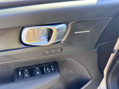 2023 Volvo XC40 Recharge Pure Electric Ultimate