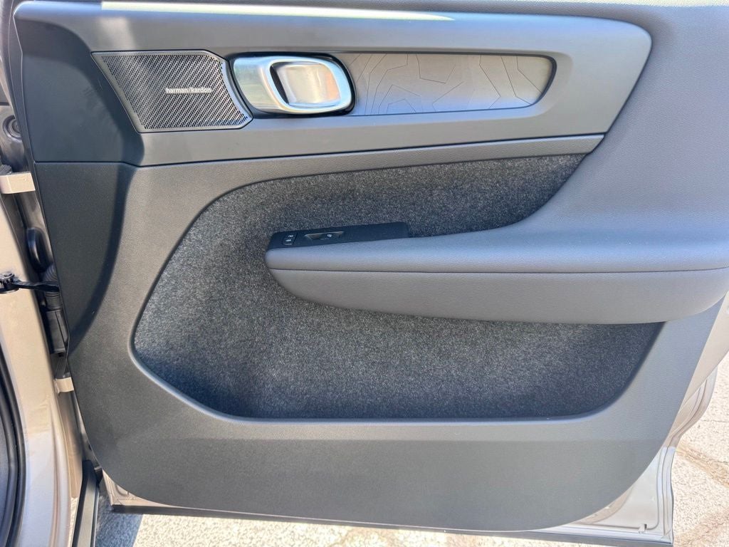 2023 Volvo XC40 Recharge Pure Electric Ultimate