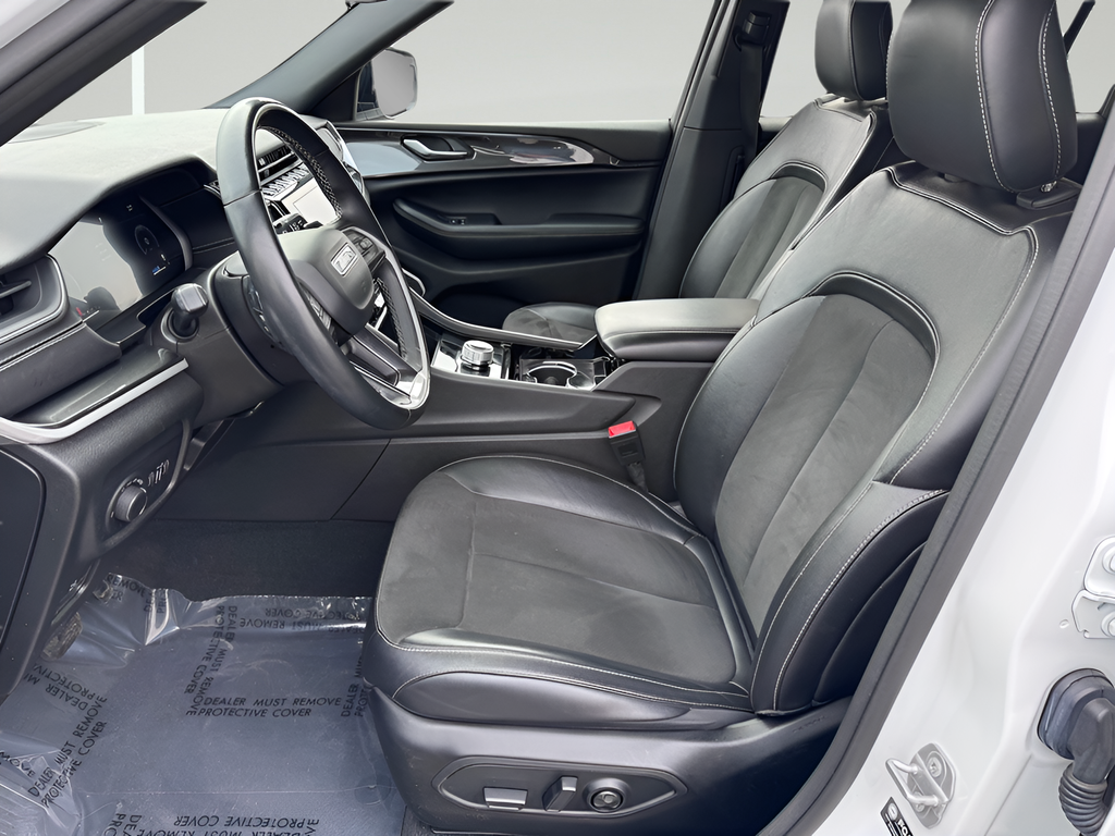 2022 Jeep Grand Cherokee L Altitude
