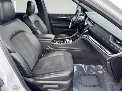 2022 Jeep Grand Cherokee L Altitude