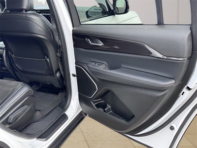 2022 Jeep Grand Cherokee L Altitude