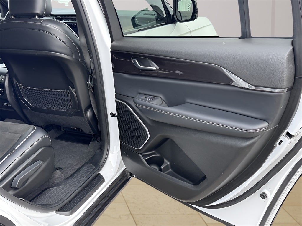 2022 Jeep Grand Cherokee L Altitude