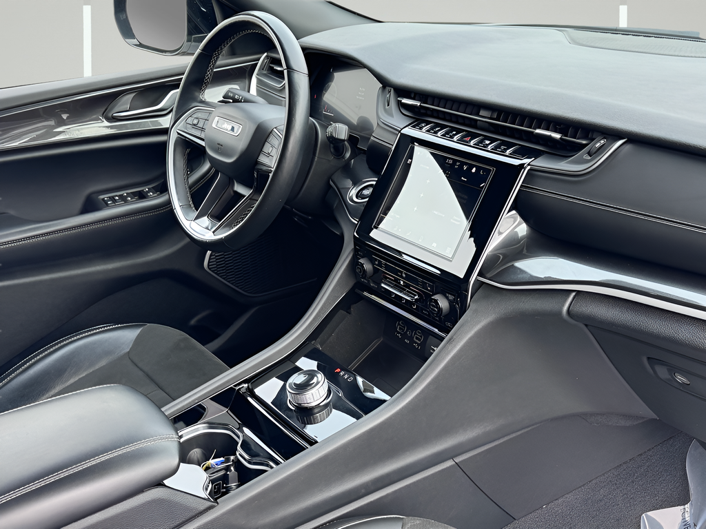 2022 Jeep Grand Cherokee L Altitude