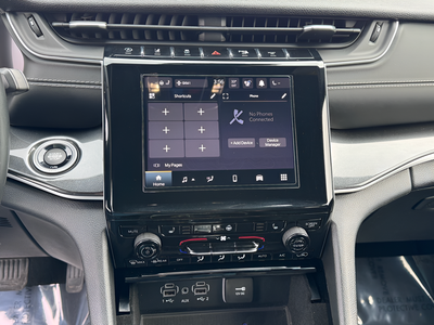 2022 Jeep Grand Cherokee L Altitude