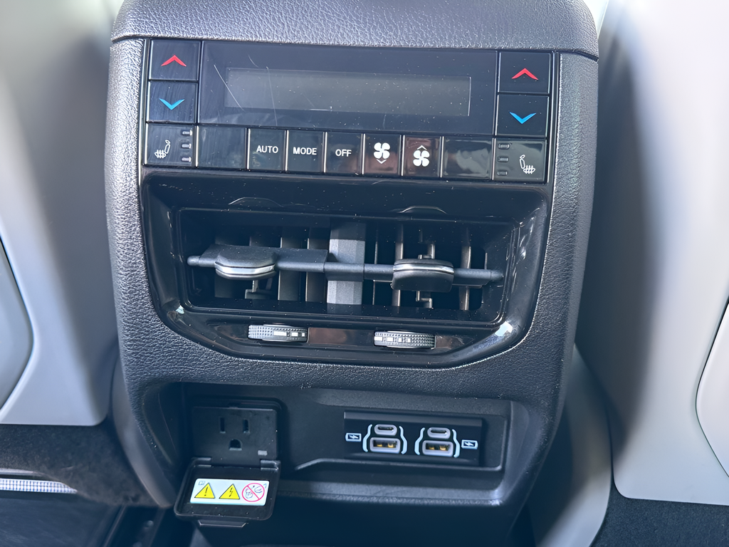 2022 Jeep Grand Cherokee L Summit