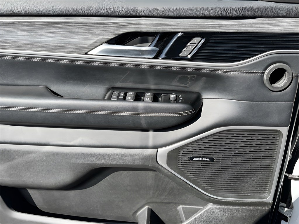 2024 Jeep Wagoneer L Series III