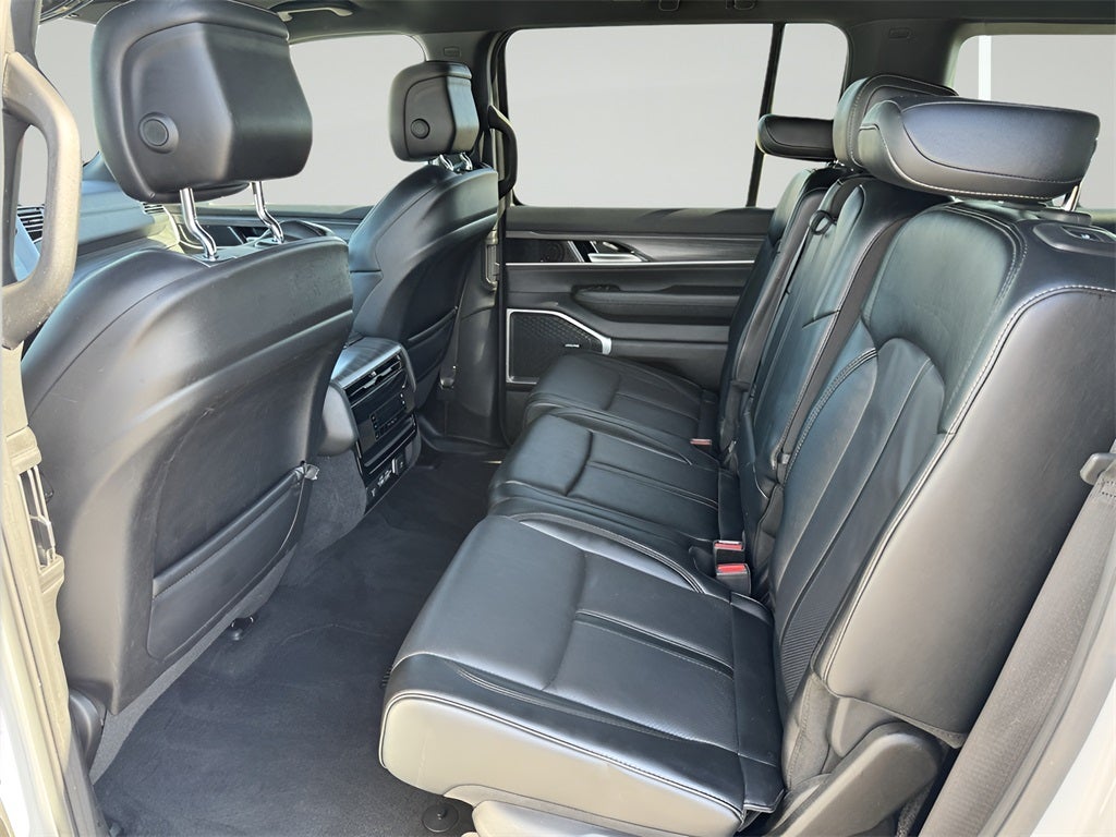 2024 Jeep Wagoneer L Series III