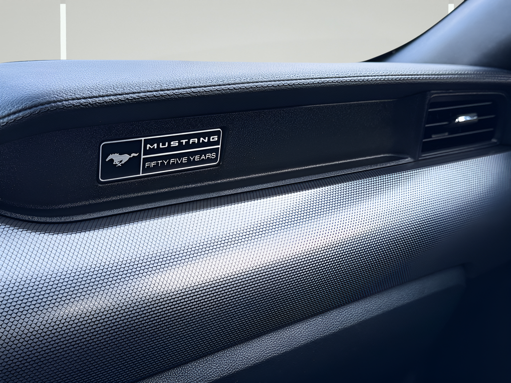 2020 Ford Mustang EcoBoost