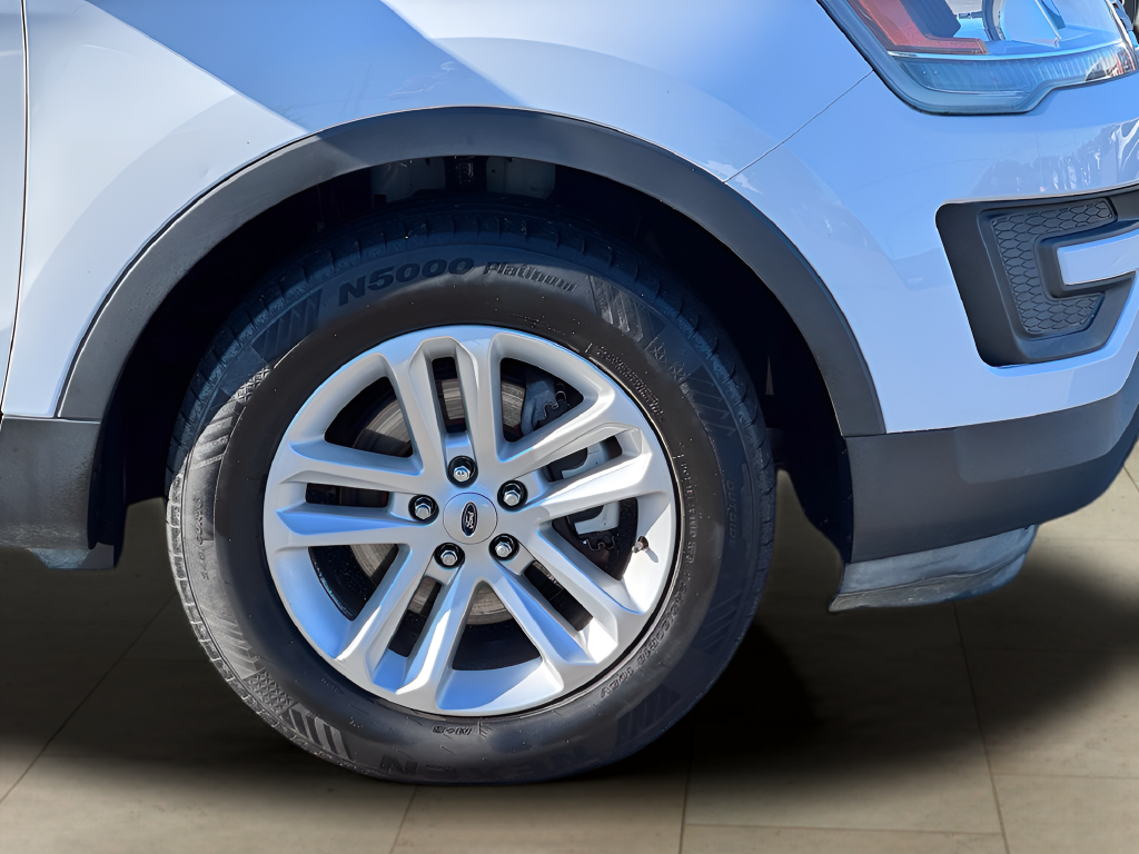 2016 Ford Explorer Base
