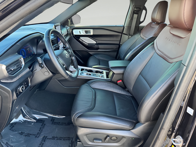 2023 Ford Explorer Platinum