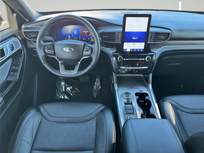 2023 Ford Explorer Platinum
