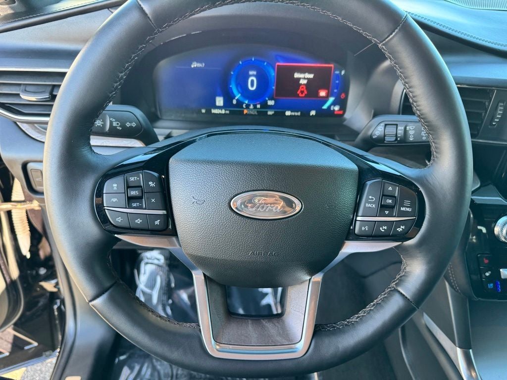 2023 Ford Explorer Platinum