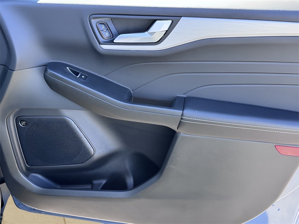 2025 Ford Escape Plug-In Hybrid Base