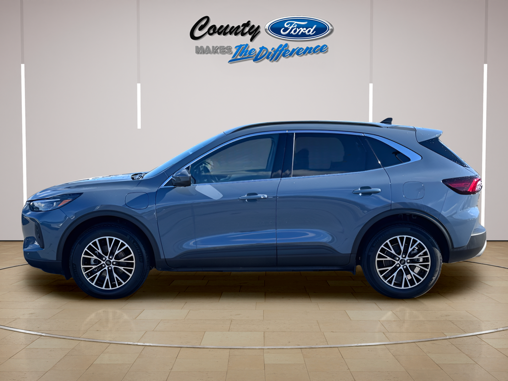 2025 Ford Escape Plug-In Hybrid Base