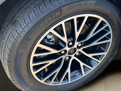 2025 Ford Escape Plug-In Hybrid Base